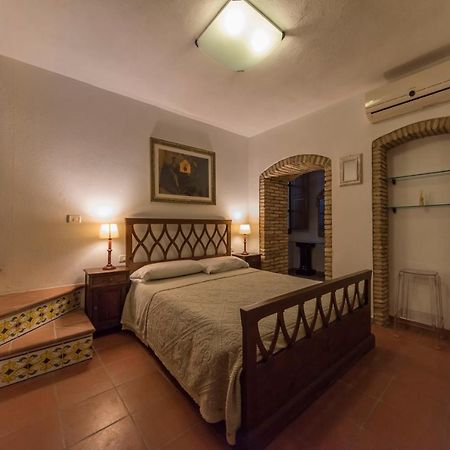 Hotel Relais Del Porto Cagliari Exterior foto